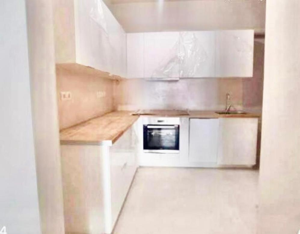 Economy Shared Apartment E In Central Atena Exterior foto